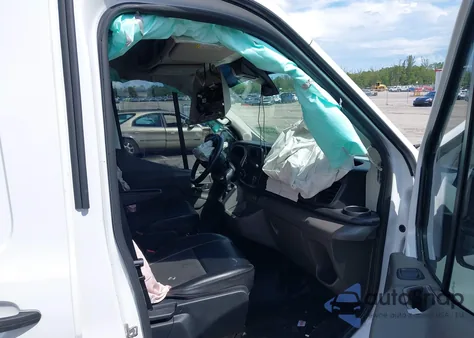 2022 Ford Transit z USA, uszkodzony, nr VIN 1FTBR1C87NKA35460